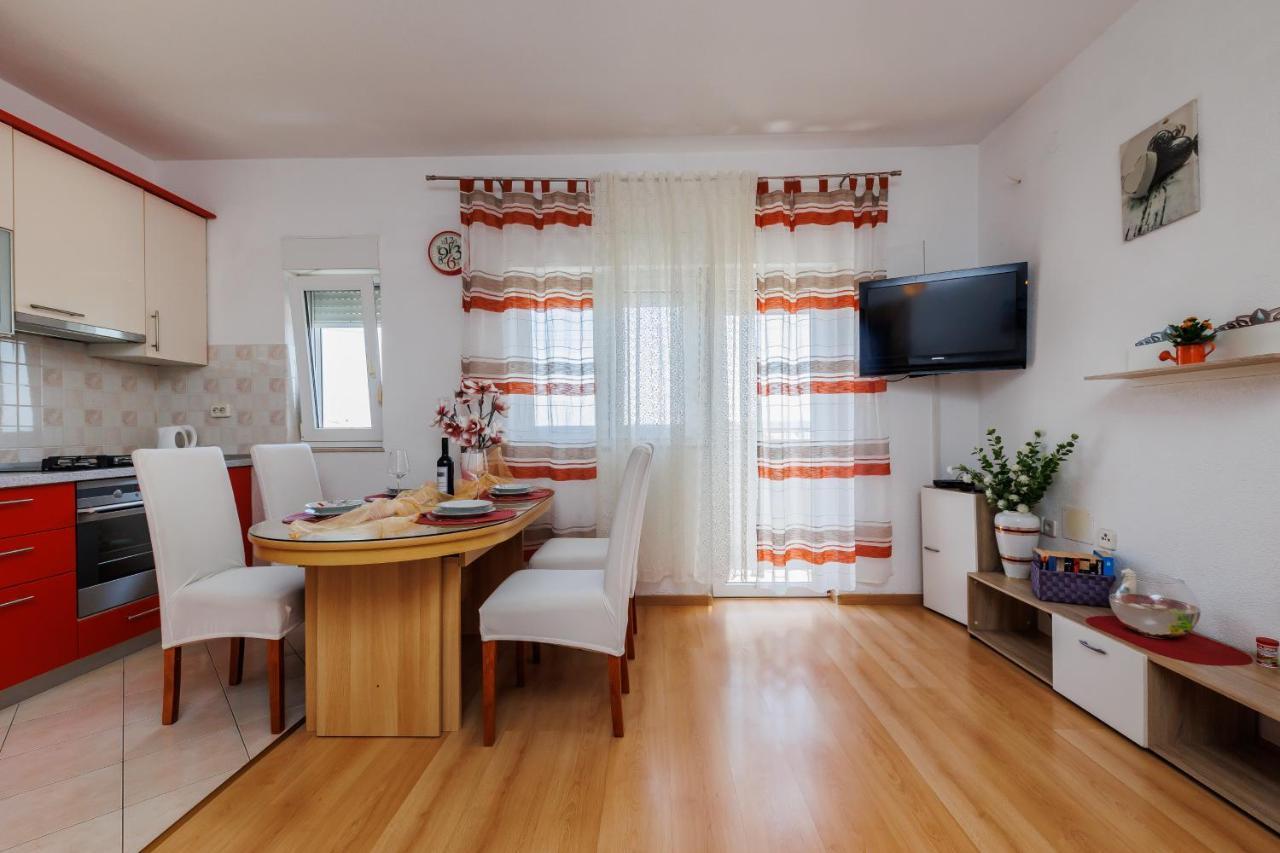 Appartamento Apartman Marija Kaštela Esterno foto