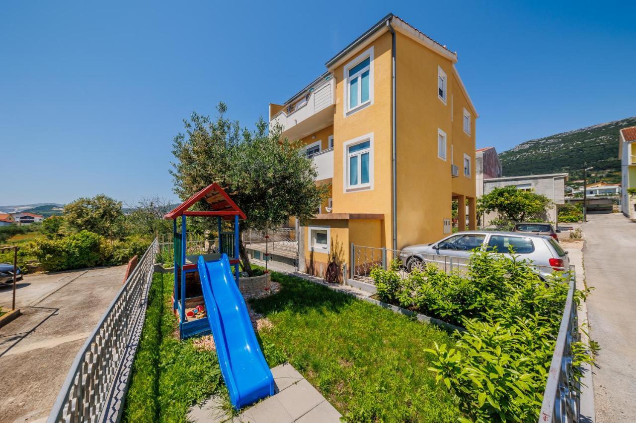 Appartamento Apartman Marija Kaštela Esterno foto